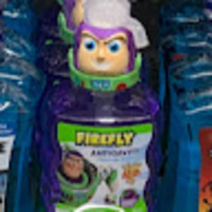 Meet your Posher, Michelle mora